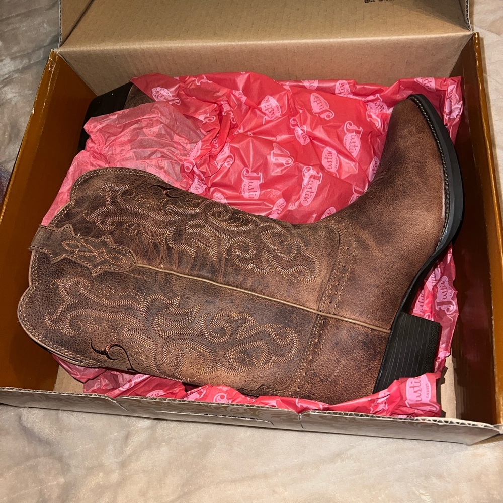 Justin leather cowboy boots